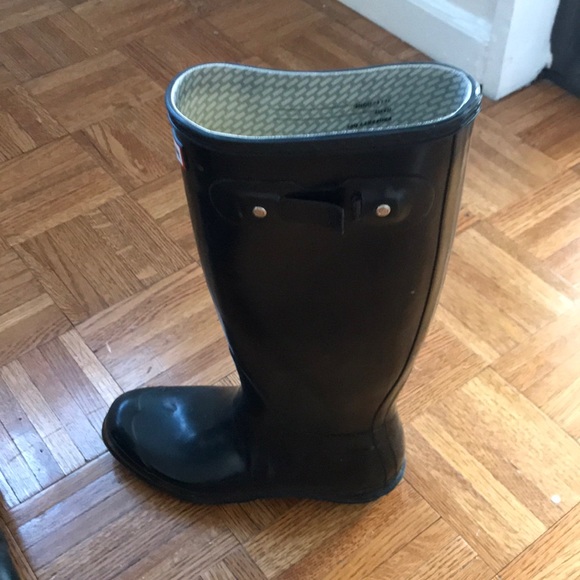 Hunter tall black rain boots - Picture 2 of 3